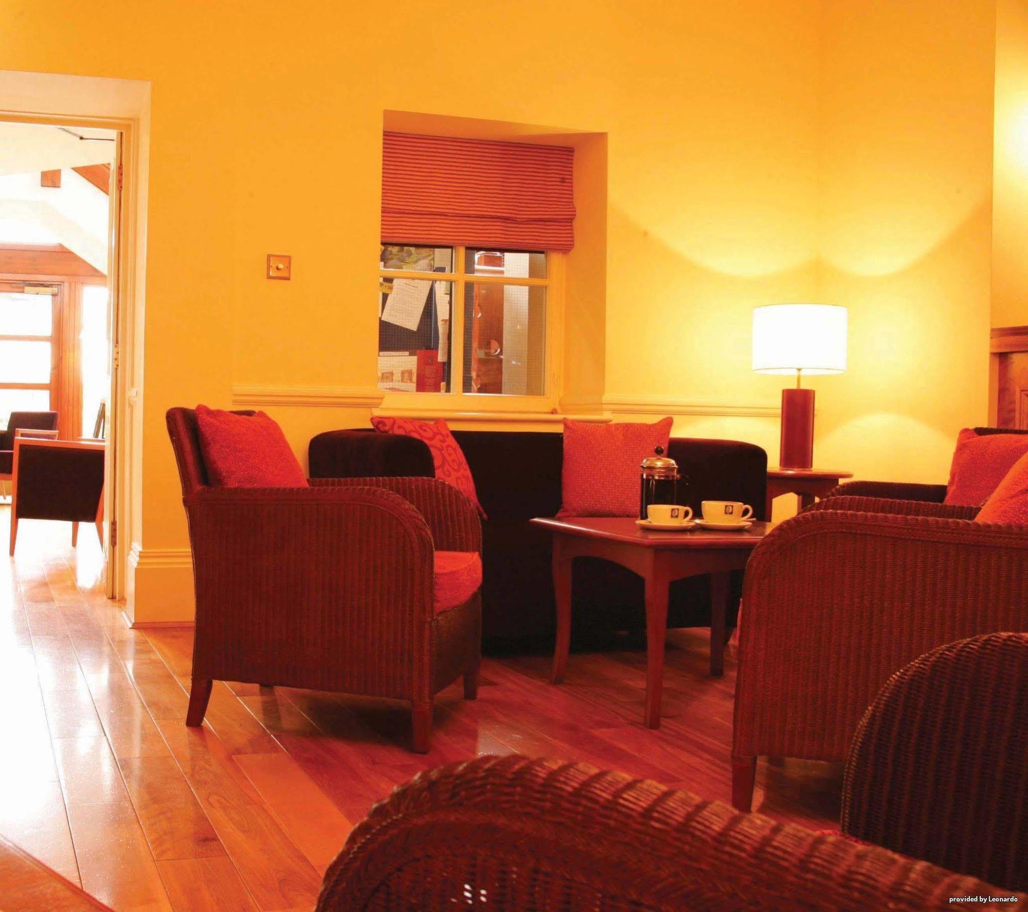 Best Western Gables Hotel Falfield ภายใน รูปภาพ